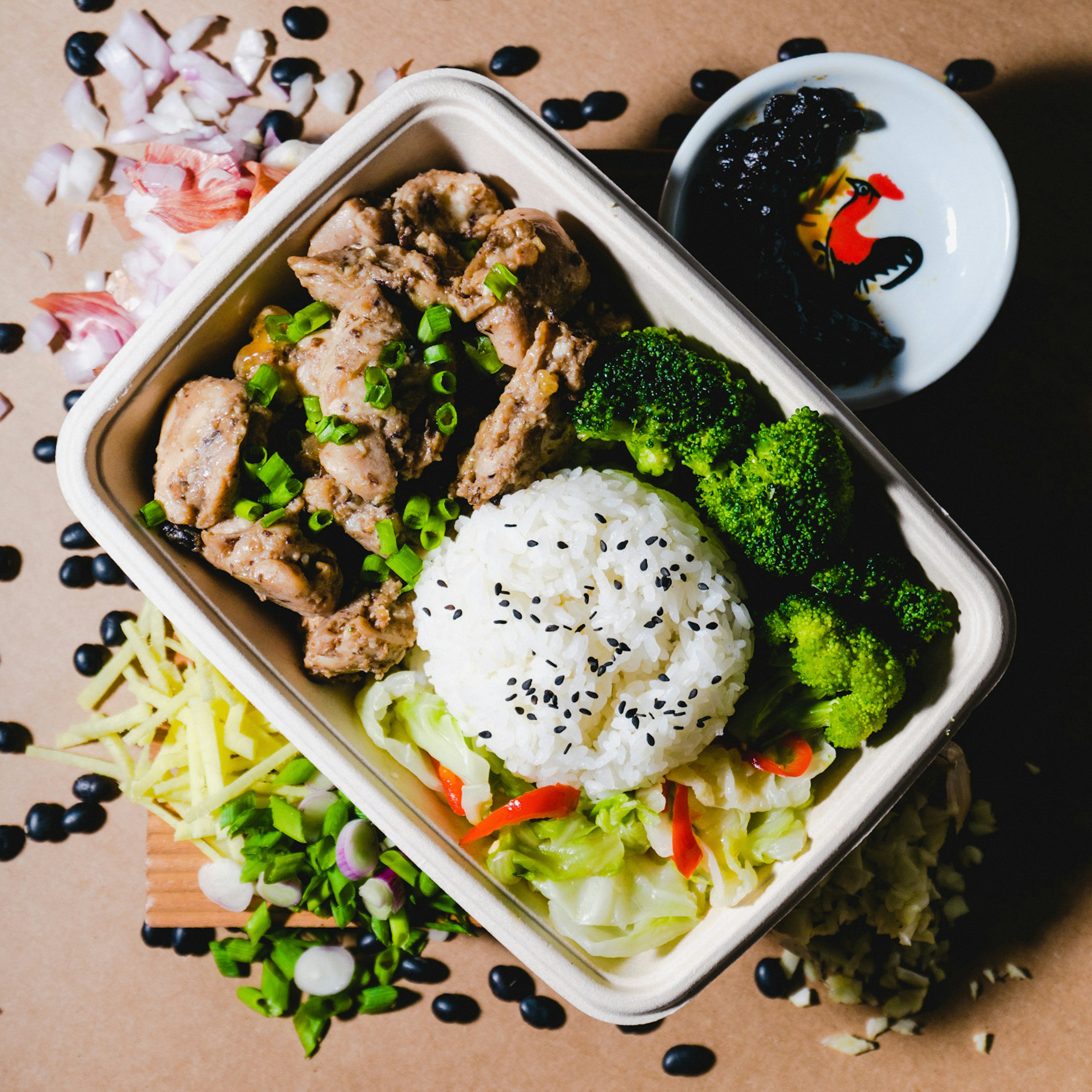 Steamy Black Bean Chicken (Small Brown & Red Rice) - 392 cal